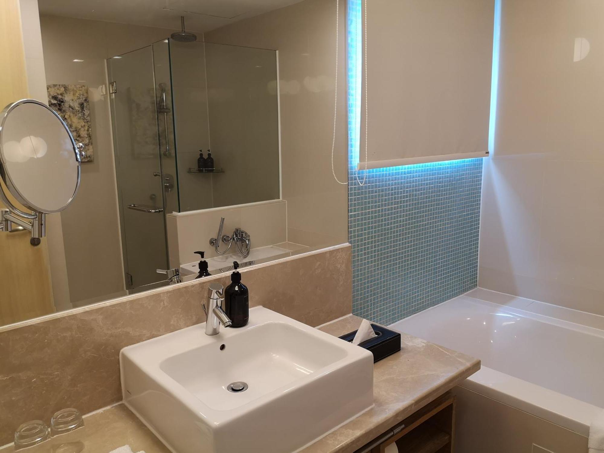 Cormar Suites Kuala Lumpur Szoba fotó